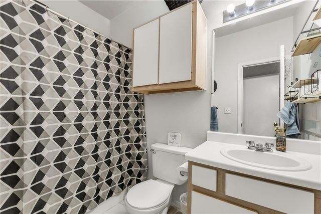 1249 Canyon Creek Circle, College Station, TX 77840
