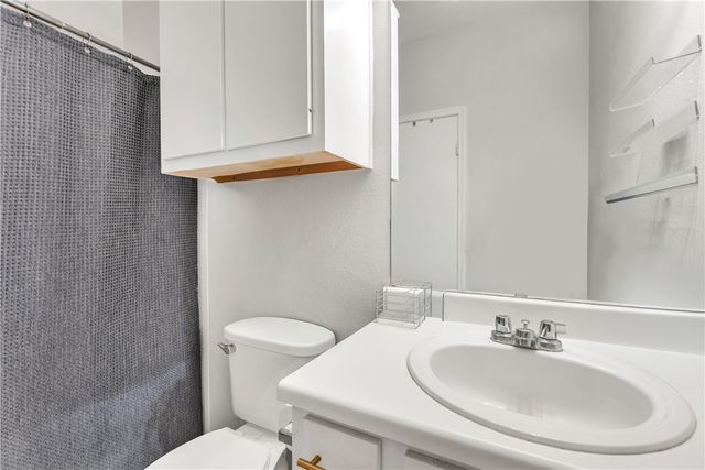 1249 Canyon Creek Circle, College Station, TX 77840