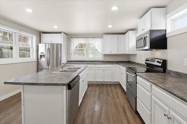 2 Farwell Street, Barre City, VT 05641