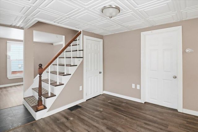 2 Farwell Street, Barre City, VT 05641