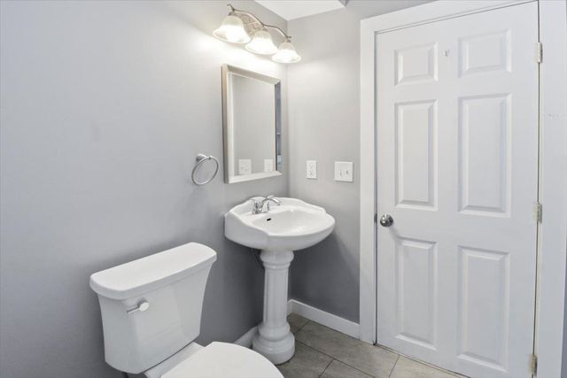 2 Farwell Street, Barre City, VT 05641