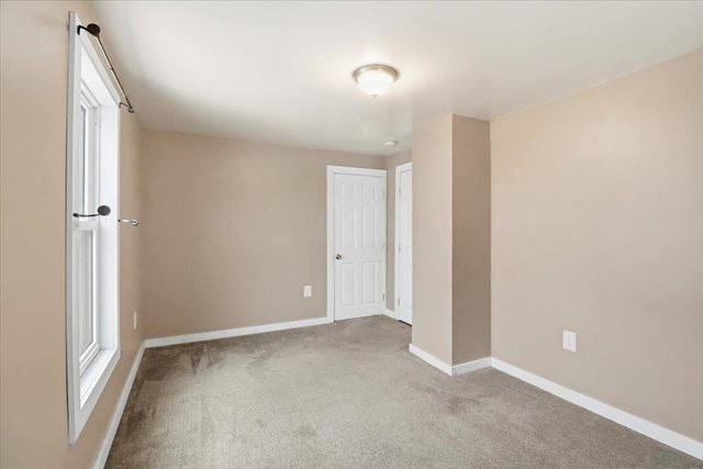 2 Farwell Street, Barre City, VT 05641