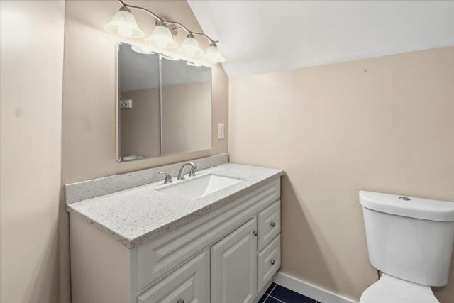 2 Farwell Street, Barre City, VT 05641