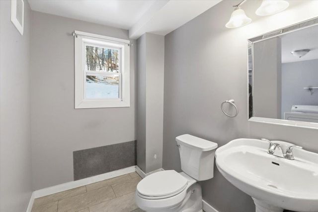 2 Farwell Street, Barre City, VT 05641