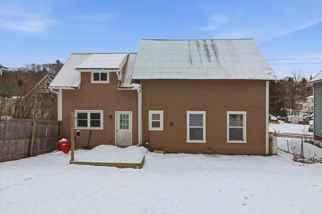 2 Farwell Street, Barre City, VT 05641