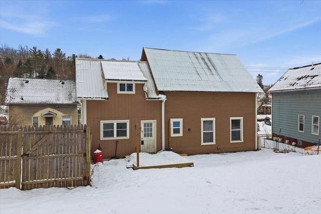 2 Farwell Street, Barre City, VT 05641