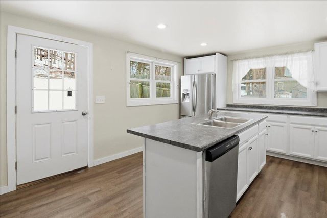 2 Farwell Street, Barre City, VT 05641