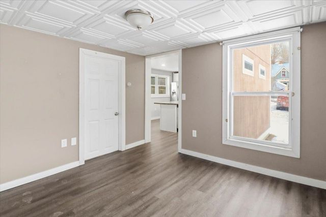 2 Farwell Street, Barre City, VT 05641