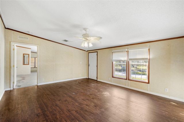 32443 MEMORY LANE, Leesburg, FL 34788