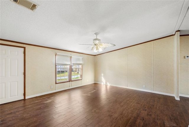 32443 MEMORY LANE, Leesburg, FL 34788