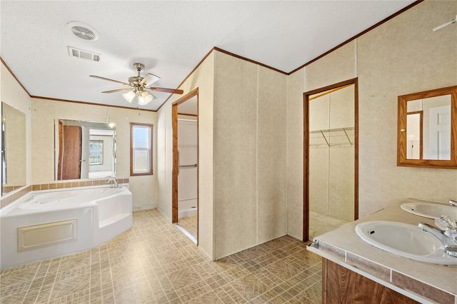 32443 MEMORY LANE, Leesburg, FL 34788