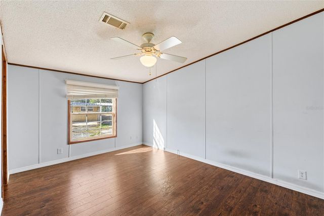 32443 MEMORY LANE, Leesburg, FL 34788