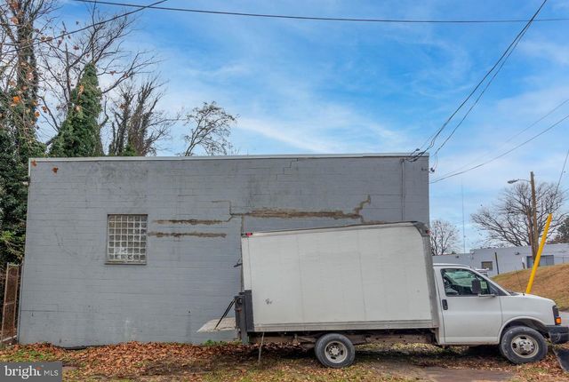 1401 CLIPPER HEIGHTS AVE, Baltimore, MD 21211