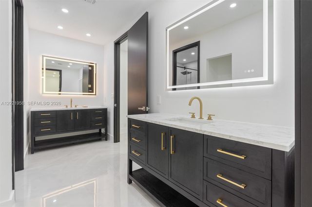 7011 Hialeah Lane, Parkland, FL 33067