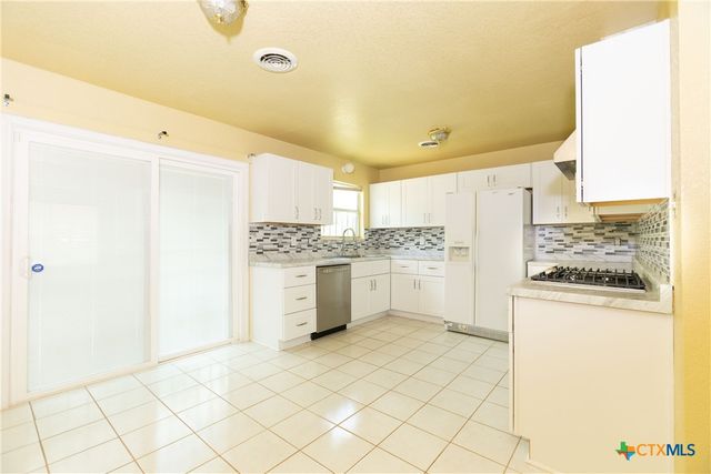 3003 Zephyr Road, Killeen, TX 76543