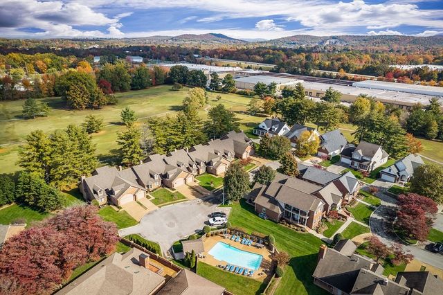 1799 Fairway Dr, Cookeville, TN 38501