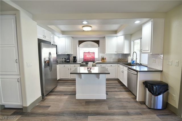 850 Trout Stream Court, Henderson, NV 89052