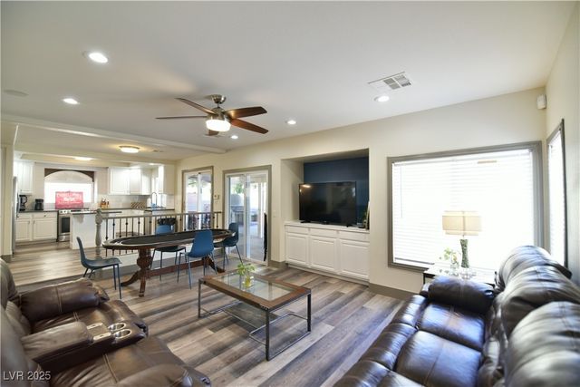 850 Trout Stream Court, Henderson, NV 89052