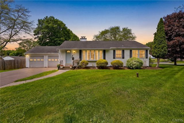 115 Mansfield Drive, Camillus, NY 13031