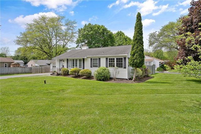 115 Mansfield Drive, Camillus, NY 13031