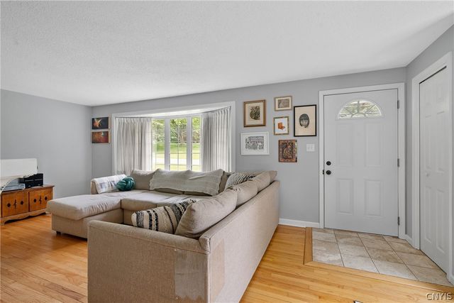 115 Mansfield Drive, Camillus, NY 13031