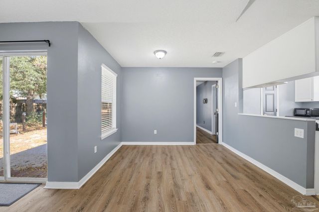 7312 Gordon Evans Rd, Navarre, FL 32566