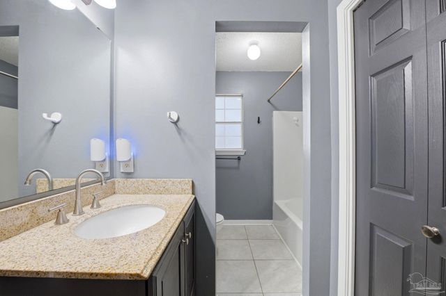 7312 Gordon Evans Rd, Navarre, FL 32566