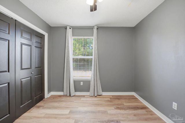 7312 Gordon Evans Rd, Navarre, FL 32566