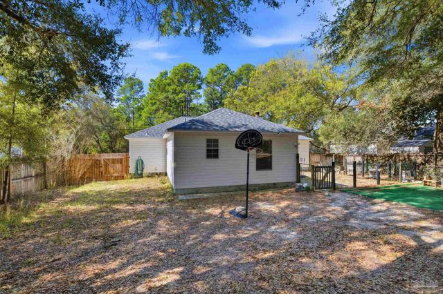 7312 Gordon Evans Rd, Navarre, FL 32566