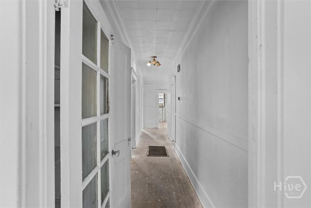 221 E 49th Street, Savannah, GA 31405