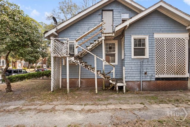 221 E 49th Street, Savannah, GA 31405