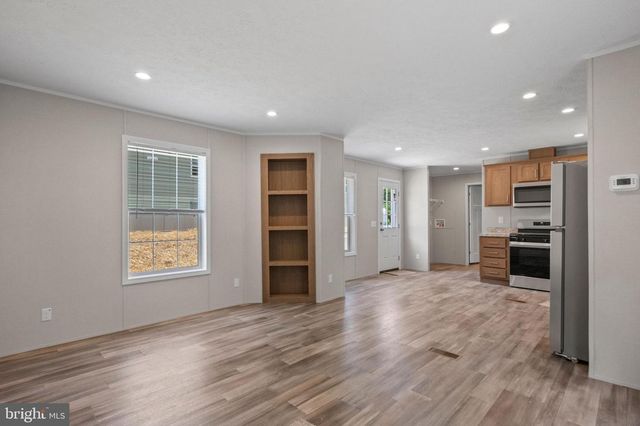 716 HILLSIDE DRIVE, Gap, PA 17527