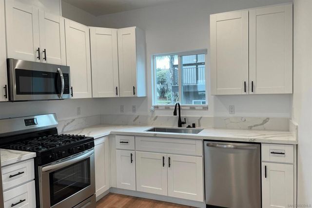 6737 Thomson Ct, San Diego, CA 92111