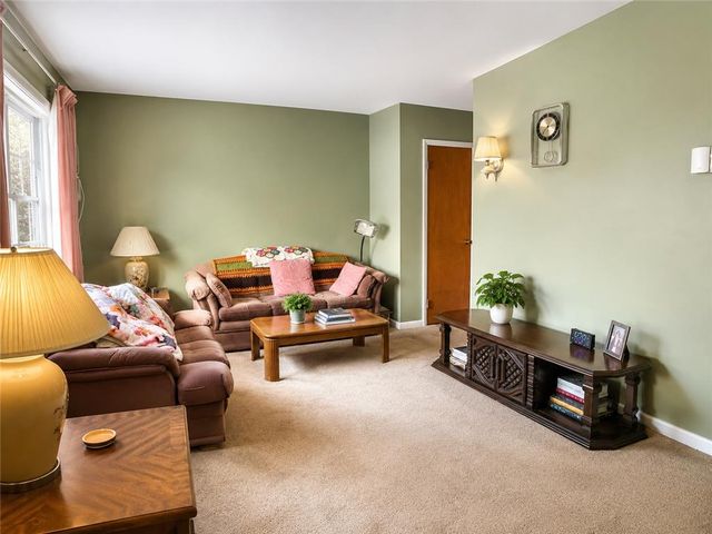 414 Kansas Avenue, Whitehall Twp, PA 18052