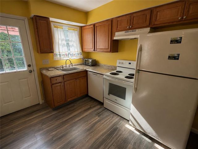 414 Kansas Avenue, Whitehall Twp, PA 18052