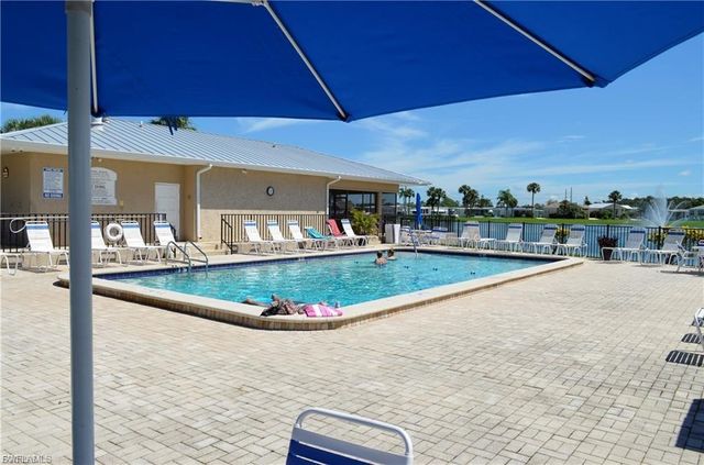 947 Strongbox DR, North Fort Myers, FL 33917