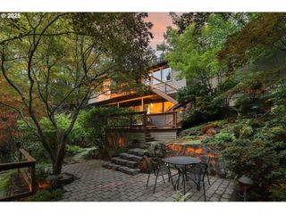9033 Sw 55TH Ave, Portland, OR 97219