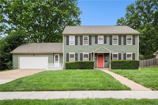 9412 Delmar Street, Prairie Village, KS 66207