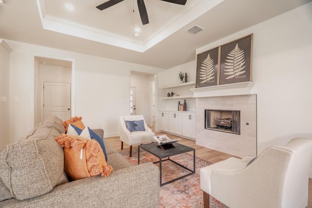 703 E 14th Street, Wolfforth, TX 79382