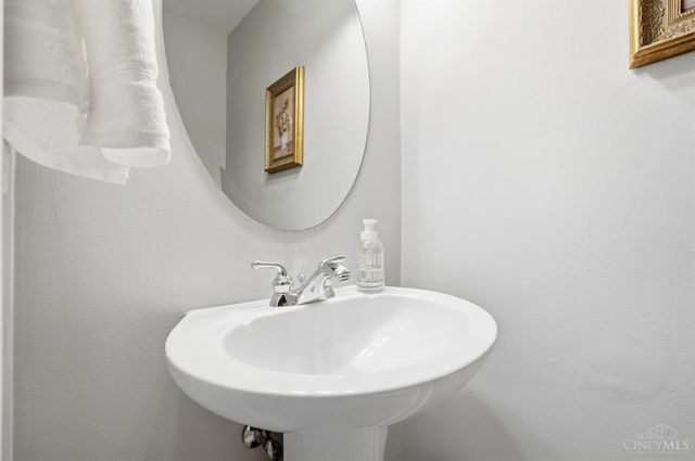 2324 Park Avenue, Cincinnati, OH 45206