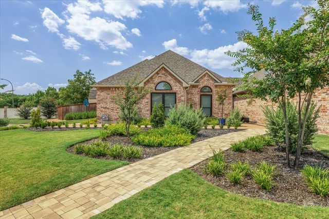 2105 Norwood Lane, Arlington, TX 76013