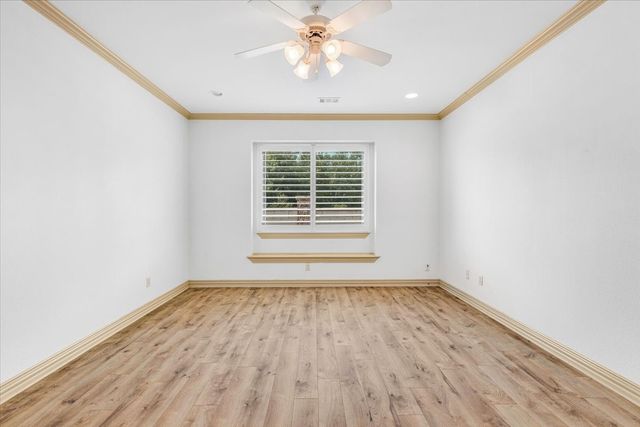 2105 Norwood Lane, Arlington, TX 76013