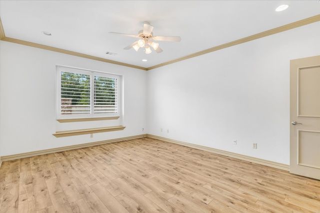 2105 Norwood Lane, Arlington, TX 76013