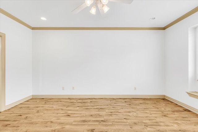 2105 Norwood Lane, Arlington, TX 76013