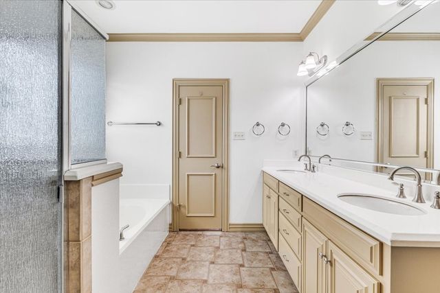 2105 Norwood Lane, Arlington, TX 76013