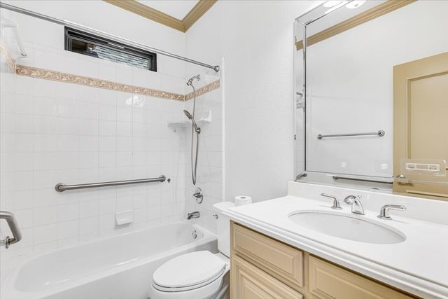 2105 Norwood Lane, Arlington, TX 76013