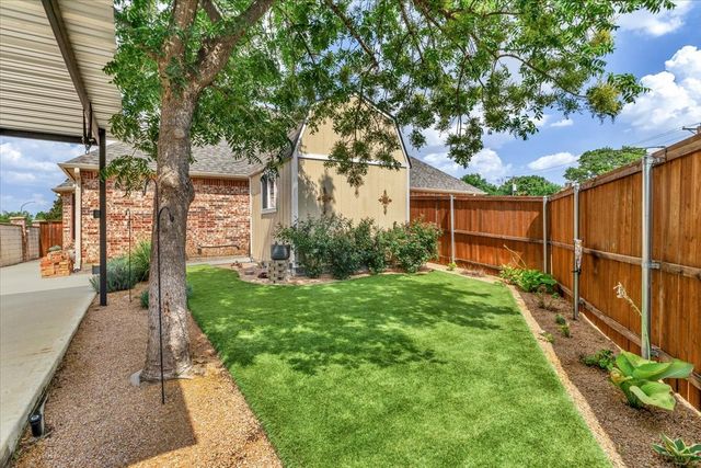 2105 Norwood Lane, Arlington, TX 76013