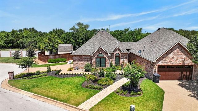 2105 Norwood Lane, Arlington, TX 76013