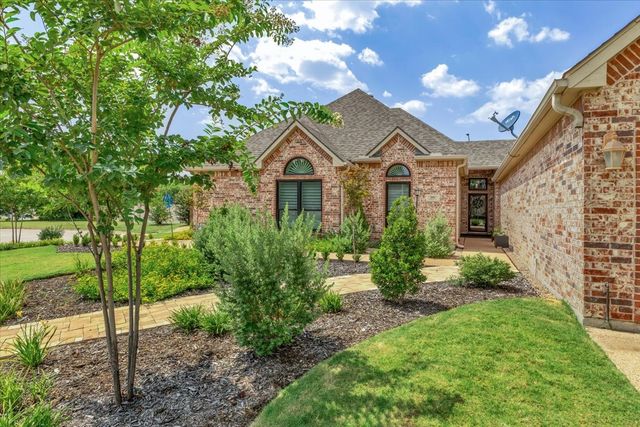2105 Norwood Lane, Arlington, TX 76013