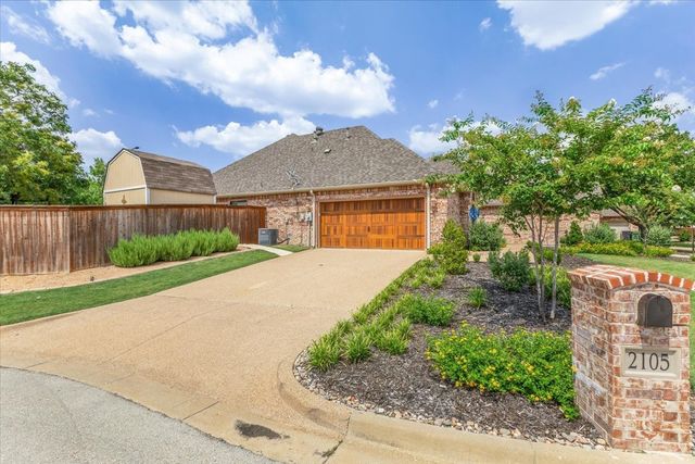 2105 Norwood Lane, Arlington, TX 76013